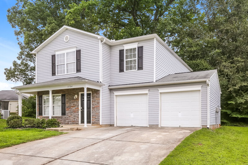 2,030/Mo, 3704 Sweet Birch Dr Greensboro, NC 27406 Front View