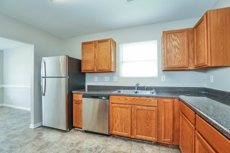 2,030/Mo, 3704 Sweet Birch Dr Greensboro, NC 27406 Kitchen View 2