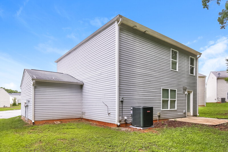 2,030/Mo, 3704 Sweet Birch Dr Greensboro, NC 27406 Rear View