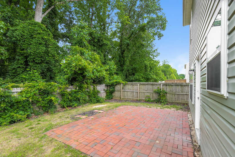 1,785/Mo, 4117 Field Crossing Dr Winston-Salem, NC 27107 Rear View