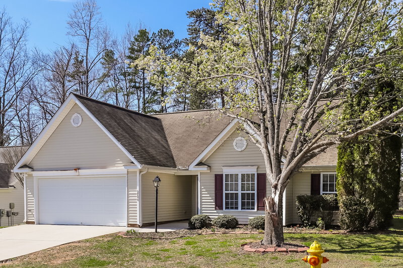 1,705/Mo, 5204 Mount Hope Dr Winston-Salem, NC 27107 Front View