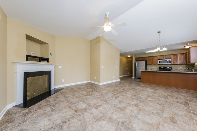 1,785/Mo, 296 Konnoak Village Circle Winston-Salem, NC 27127 Living Room View 2