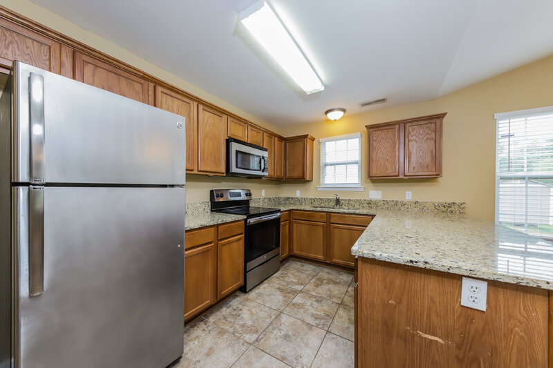 1,785/Mo, 296 Konnoak Village Circle Winston-Salem, NC 27127 Kitchen View 2