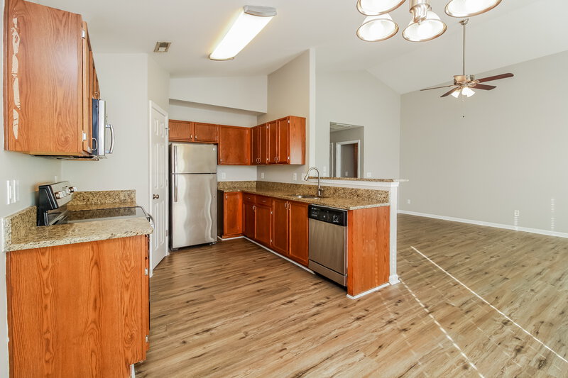 1,595/Mo, 1930 Hanna Trace Winston-Salem, NC 27127 Kitchen View