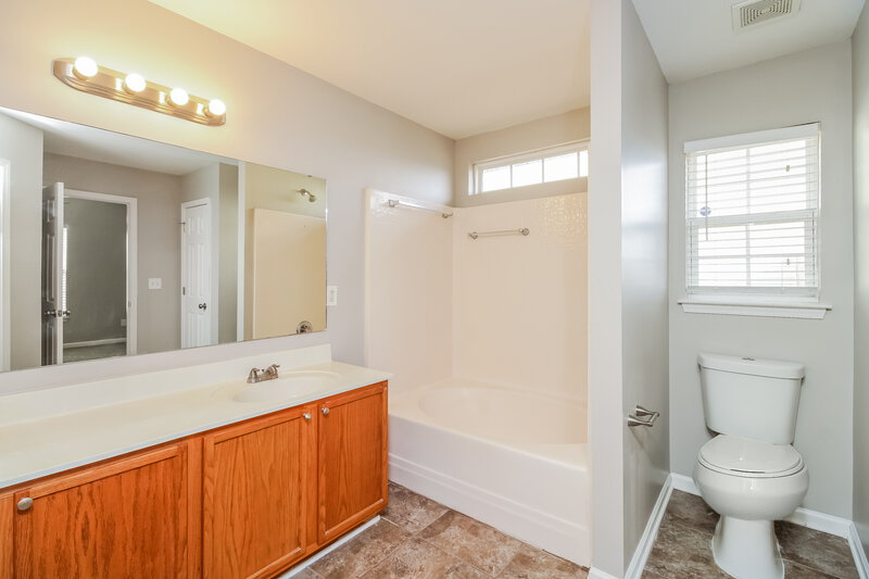 1,595/Mo, 1930 Hanna Trace Winston-Salem, NC 27127 Main Bathroom View