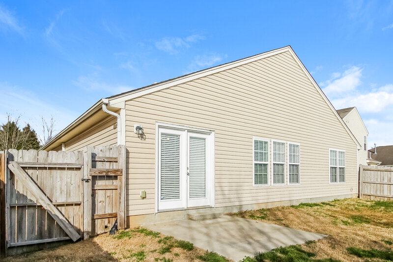 1,595/Mo, 1930 Hanna Trace Winston-Salem, NC 27127 Rear View