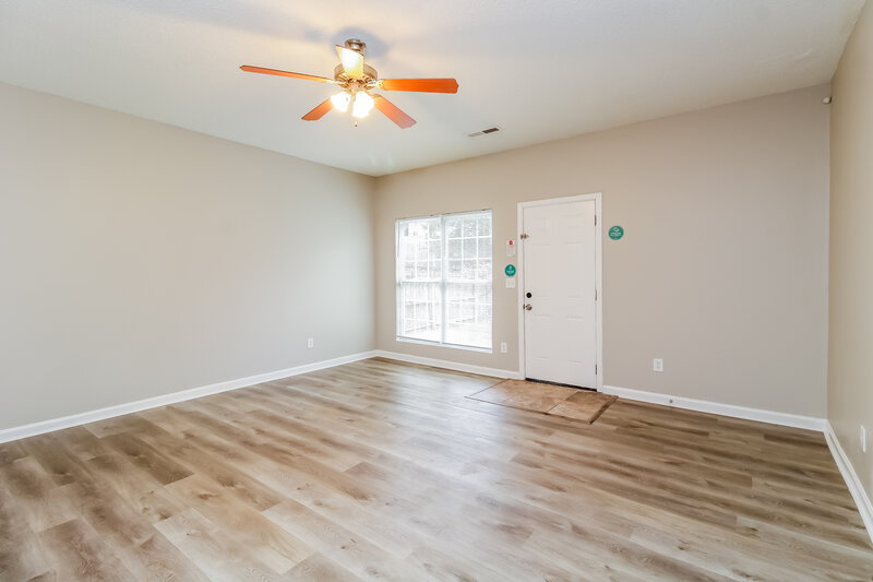 1,895/Mo, 4900 Mystic Oak Dr Browns Summit, NC 27214 Living Room View