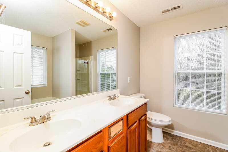 1,895/Mo, 4900 Mystic Oak Dr Browns Summit, NC 27214 Main Bathroom View