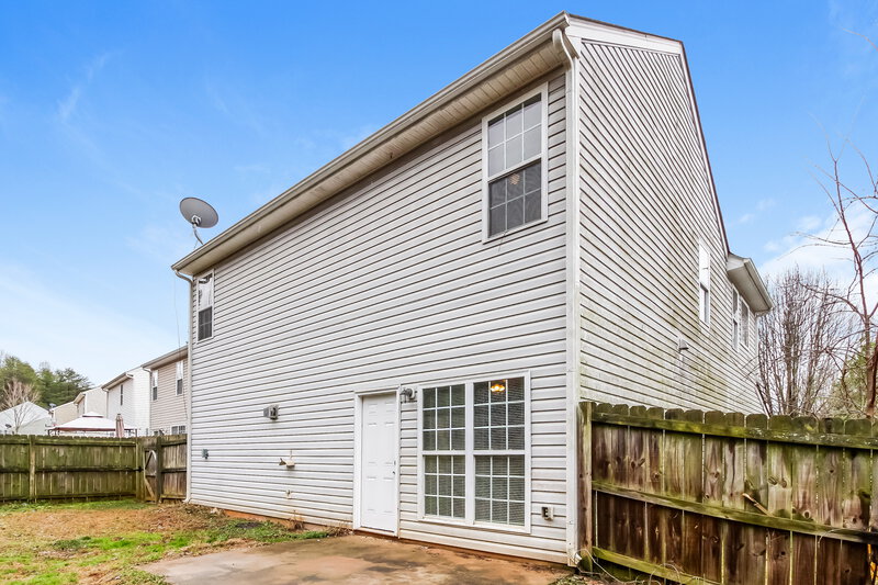 1,895/Mo, 4900 Mystic Oak Dr Browns Summit, NC 27214 Rear View