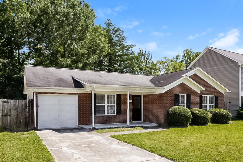 1,795/Mo, 609 Herman Gist Rd Greensboro, NC 27401 Front View