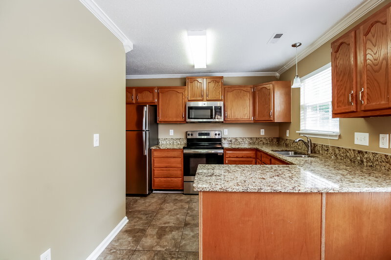 1,895/Mo, 4108 Sunbury Dr Greensboro, NC 27405 Kitchen View
