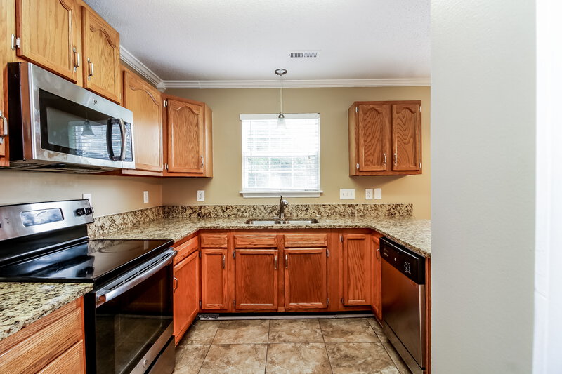 1,895/Mo, 4108 Sunbury Dr Greensboro, NC 27405 Kitchen View 2