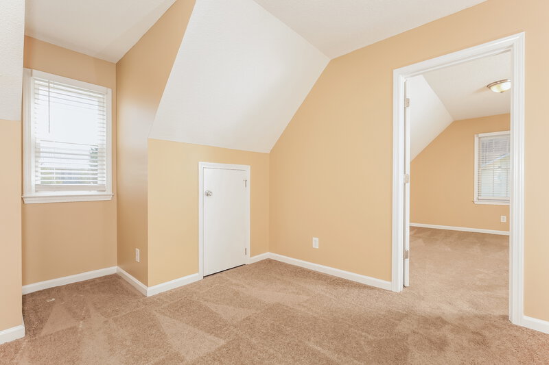1,755/Mo, 3900 Lois St Winston-Salem, NC 27127 Bedroom View 4