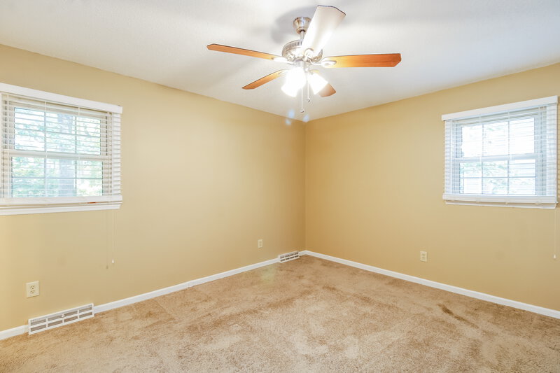 1,855/Mo, 7163 Smokerise Ln Kernersville, NC 27284 Main Bedroom View