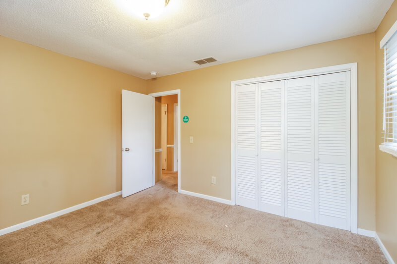 1,855/Mo, 7163 Smokerise Ln Kernersville, NC 27284 Bedroom View 4