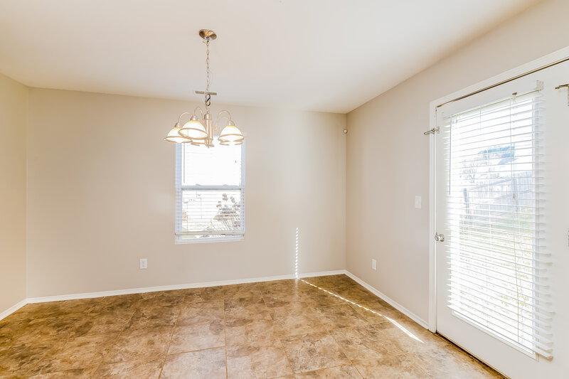 1,740/Mo, 4387 Joseph Samuels Dr Winston-Salem, NC 27105 Dining Room View