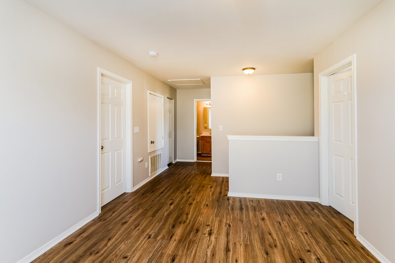 1,740/Mo, 4387 Joseph Samuels Dr Winston-Salem, NC 27105 Loft View