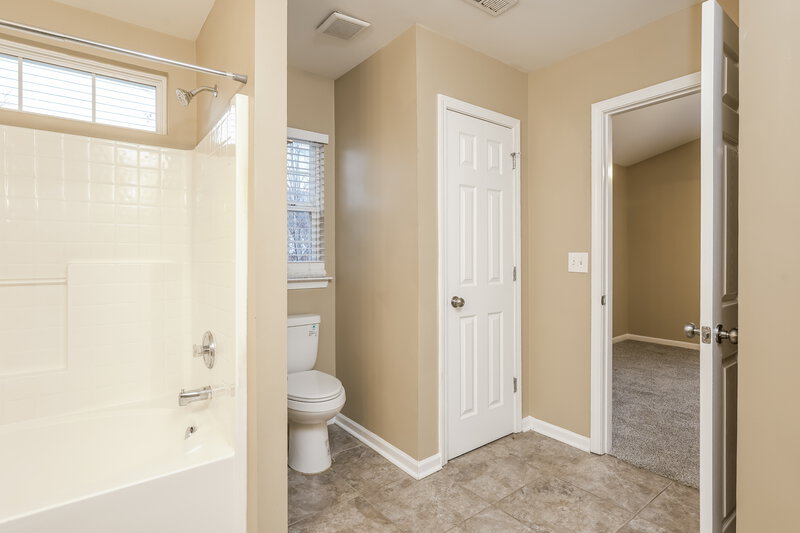 1,650/Mo, 3770 Thornaby Circle Winston-Salem, NC 27107 Main Bathroom View 2