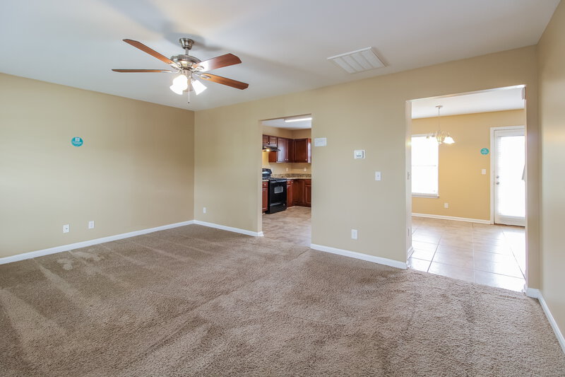1,595/Mo, 767 Runningbrook Ln Rural Hall, NC 27045 Living Room View 2