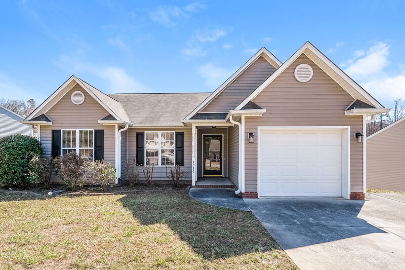 1,610/Mo, 2036 Tea Berry Ct Winston-Salem, NC 27127 External View