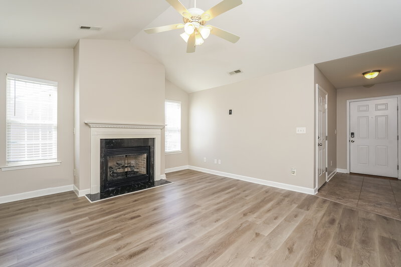 1,610/Mo, 2036 Tea Berry Ct Winston-Salem, NC 27127 Living Room View