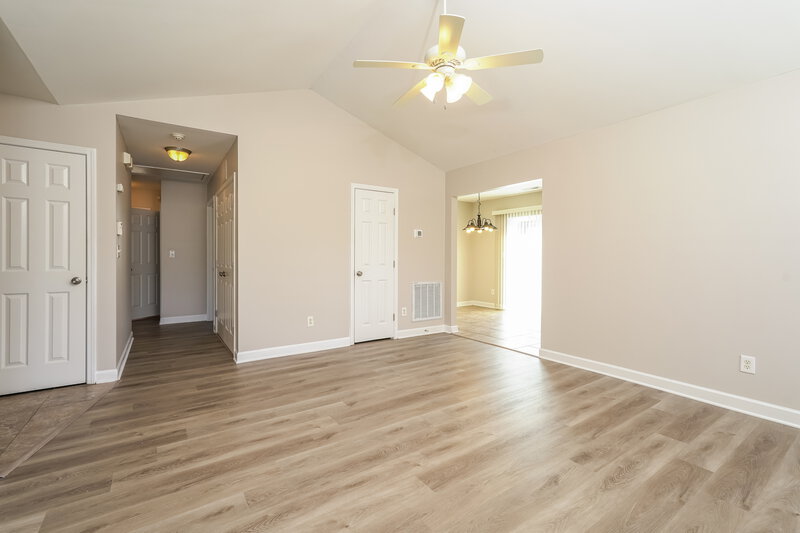 1,610/Mo, 2036 Tea Berry Ct Winston-Salem, NC 27127 Living Room View 3