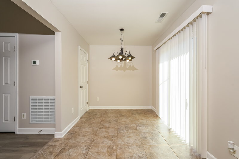 1,610/Mo, 2036 Tea Berry Ct Winston-Salem, NC 27127 Dining Room View