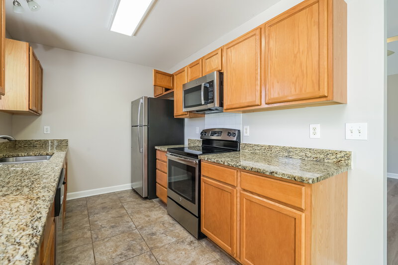 1,610/Mo, 2036 Tea Berry Ct Winston-Salem, NC 27127 Kitchen View 3