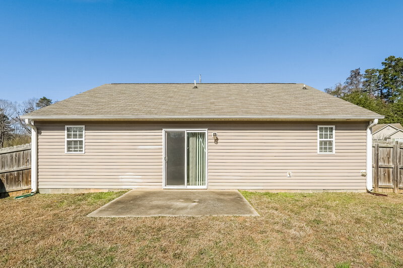 1,610/Mo, 2036 Tea Berry Ct Winston-Salem, NC 27127 Rear View