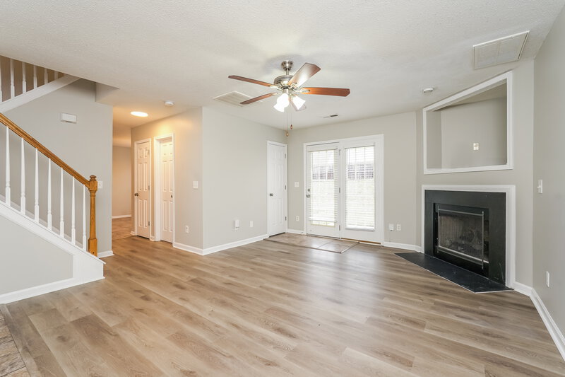 1,700/Mo, 1921 Wheatfield Ct Greensboro, NC 27405 Living Room View 2