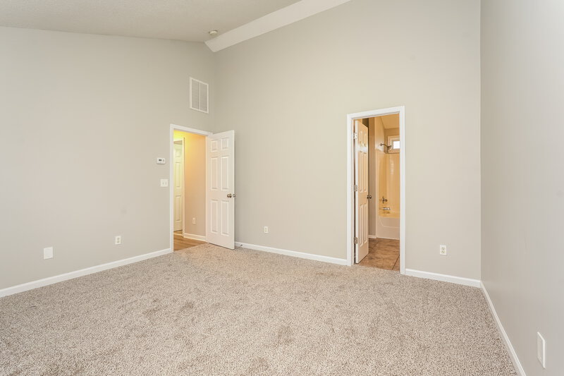 1,700/Mo, 1921 Wheatfield Ct Greensboro, NC 27405 Main Bedroom View 2