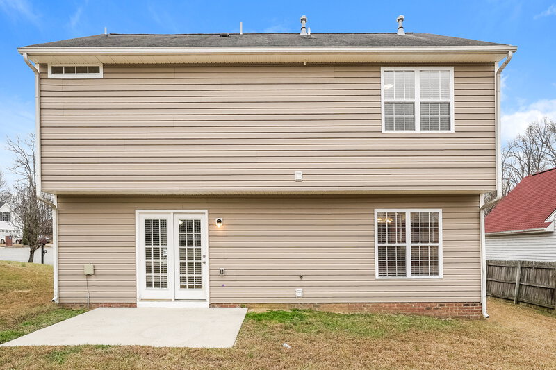 1,700/Mo, 1921 Wheatfield Ct Greensboro, NC 27405 Rear View