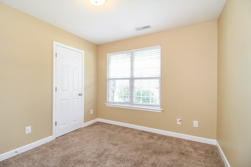 1,710/Mo, 110 Konnoak Village Circle Winston-Salem, NC 27127 Bedroom View 2