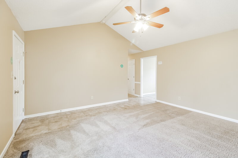 1,485/Mo, 3830 Avera Ave Winston-Salem, NC 27106 Living Room View 2