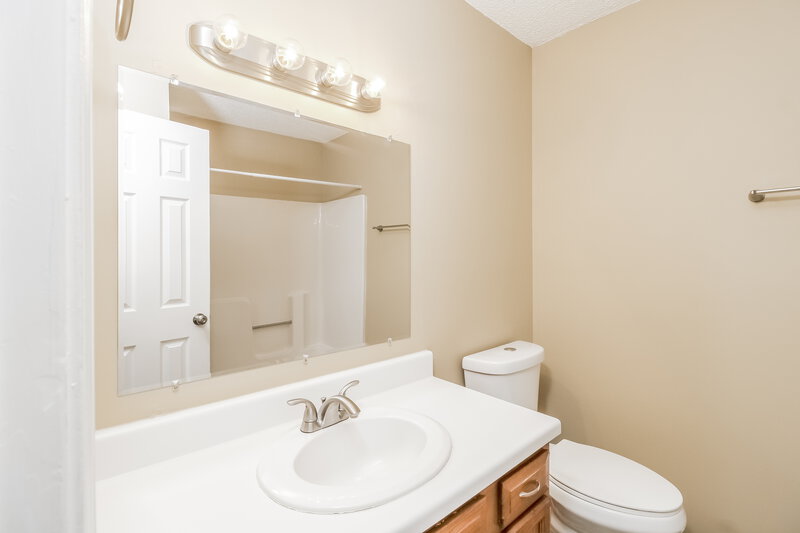 1,485/Mo, 3830 Avera Ave Winston-Salem, NC 27106 Bathroom View