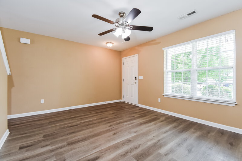 1,780/Mo, 735 Bitting Hall Circle Rural Hall, NC 27045 Living Room View