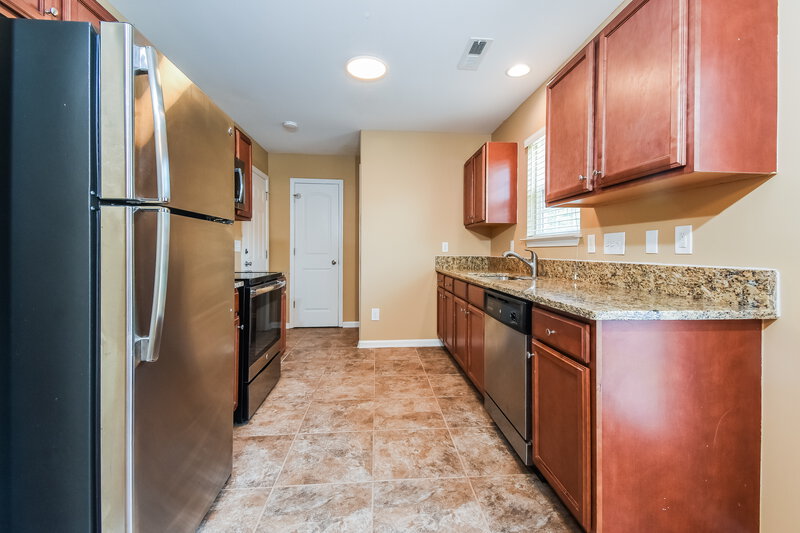 1,780/Mo, 735 Bitting Hall Circle Rural Hall, NC 27045 Kitchen View