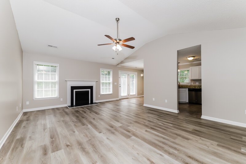 1,495/Mo, 4473 Canaan Place Dr Winston-Salem, NC 27105 Living Room View