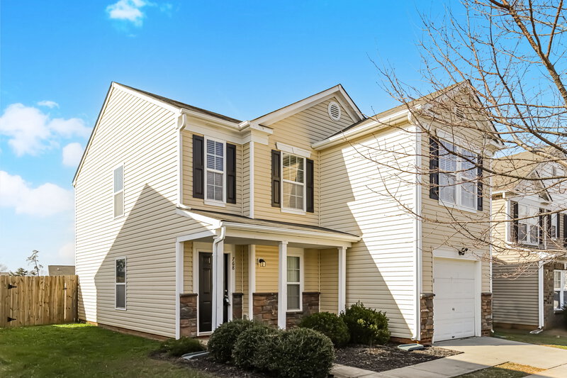 1,675/Mo, 768 Runningbrook Ln Rural Hall, NC 27045 Front View