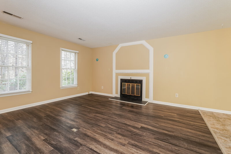 2,430/Mo, 5281 Lukon Ln Winston-Salem, NC 27104 Living Room View 3