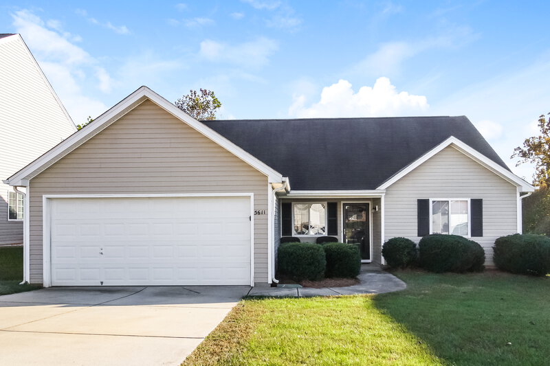 1,750/Mo, 5611 Fisherman Dr Browns Summit, NC 27214 External View