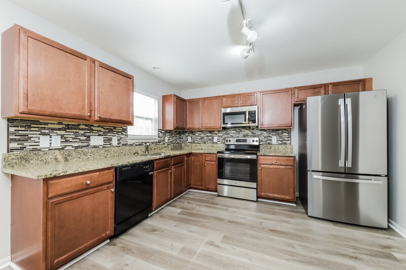 1,570/Mo, 5063 Hogan Point Ct Winston-Salem, NC 27127 Kitchen View