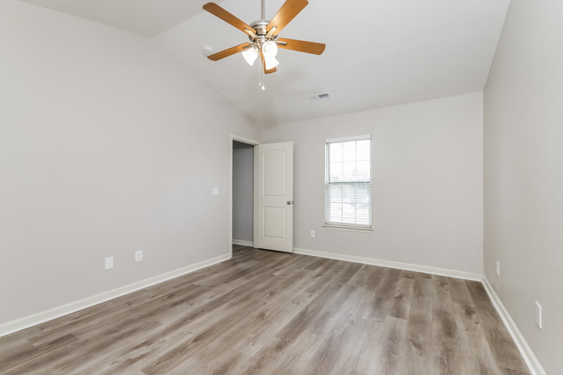 1,570/Mo, 5063 Hogan Point Ct Winston-Salem, NC 27127 Main Bedroom View 2