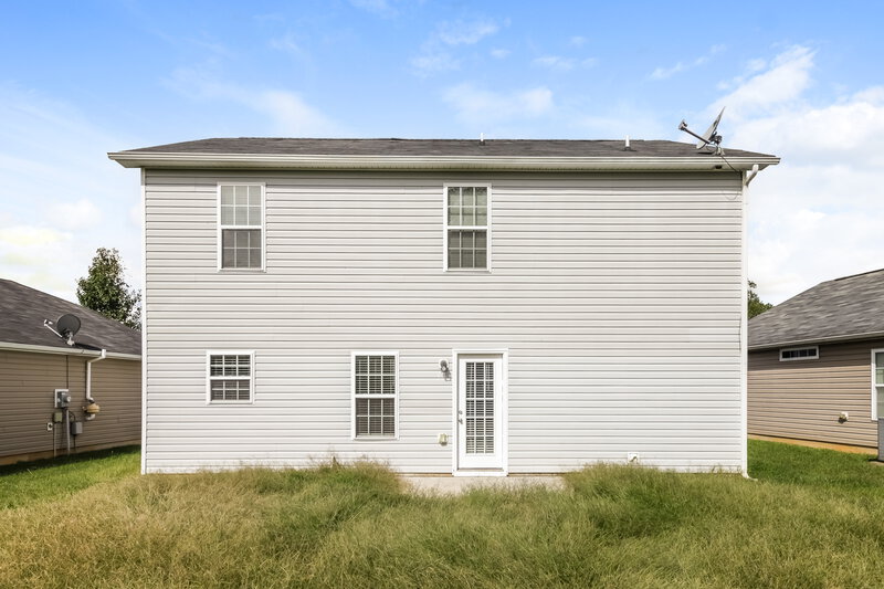 1,570/Mo, 5063 Hogan Point Ct Winston-Salem, NC 27127 Rear View