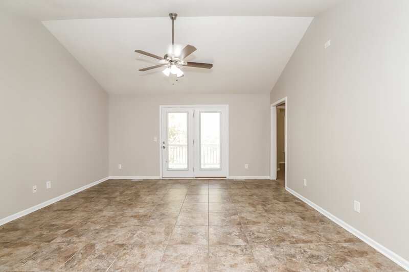 2,410/Mo, 4011 Mountainridge Dr Greensboro, NC 27401 Living Room View 2