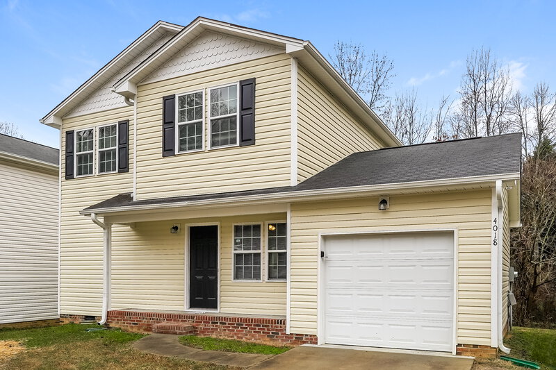 1,905/Mo, 4018 Mountainridge Dr Greensboro, NC 27401 Front View
