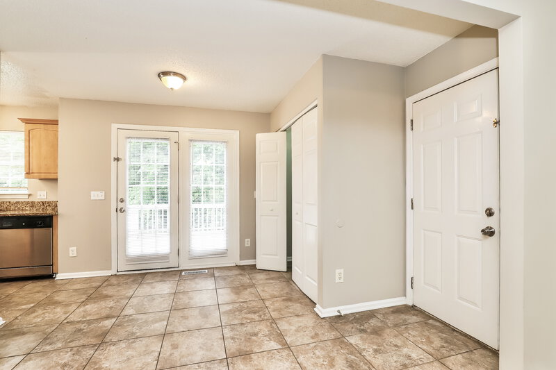 1,815/Mo, 306 Murraylane Rd Greensboro, NC 27405 Dining Room View