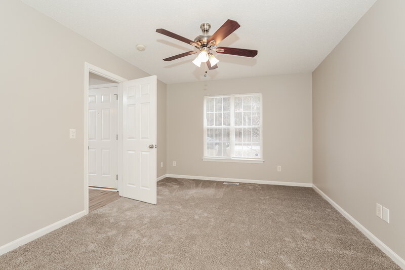 2,590/Mo, 306 Murraylane Rd Greensboro, NC 27405 Main Bedroom View