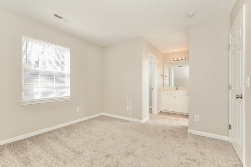 2,590/Mo, 306 Murraylane Rd Greensboro, NC 27405 Bedroom View