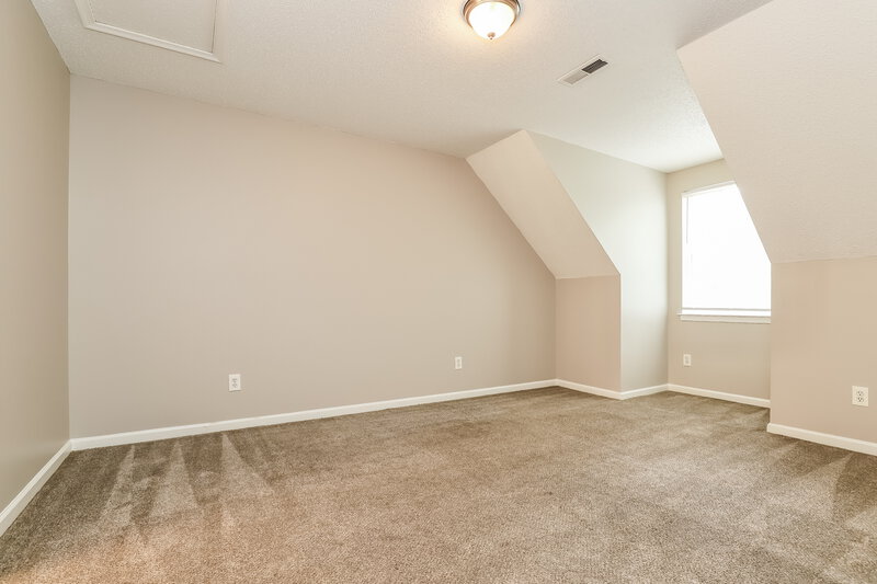 1,815/Mo, 306 Murraylane Rd Greensboro, NC 27405 Main Bedroom View 2
